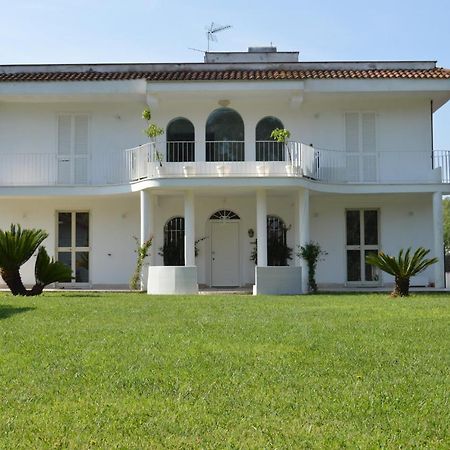 Casa Blanca B&B Латина Екстер'єр фото
