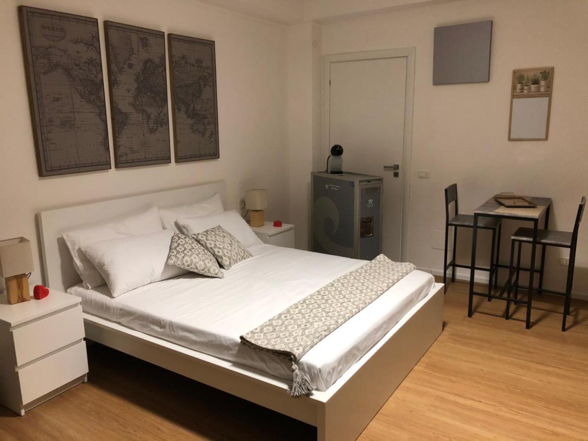 Casa Blanca B&B Латина Екстер'єр фото