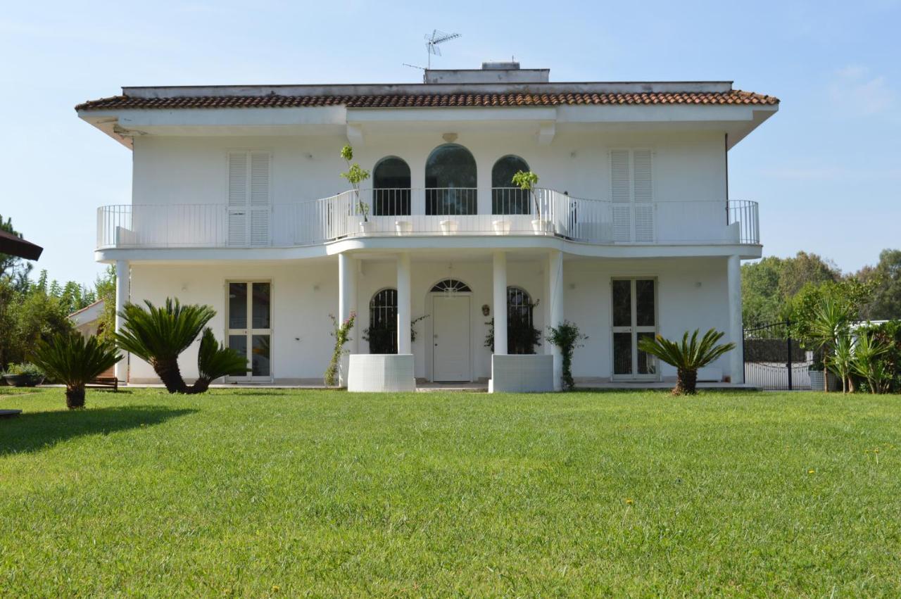 Casa Blanca B&B Латина Екстер'єр фото